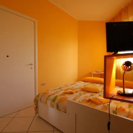 La Rosa Scarlatta Broseta Μπέργκαμο