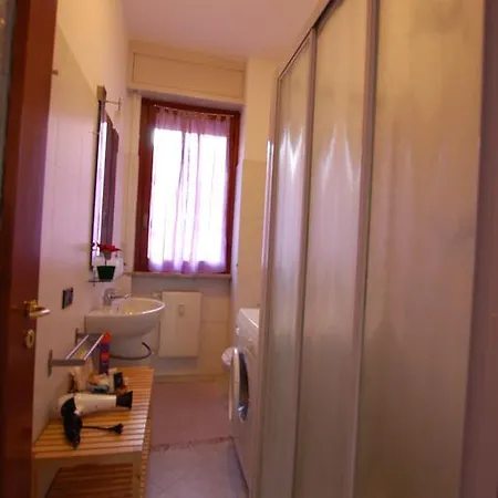 La Rosa Scarlatta Broseta