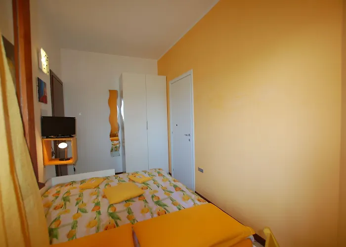 La Rosa Scarlatta Broseta Vendégház