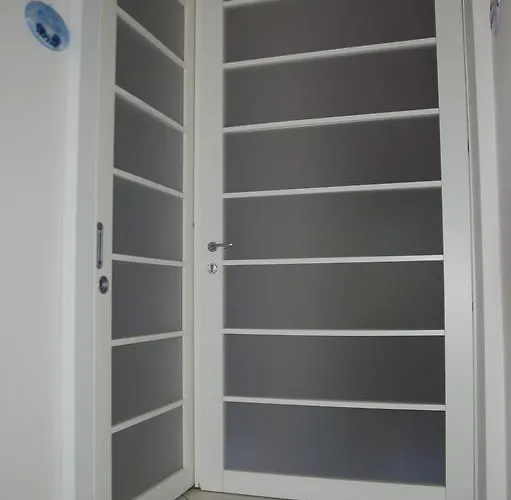 La Rosa Scarlatta Broseta 3*