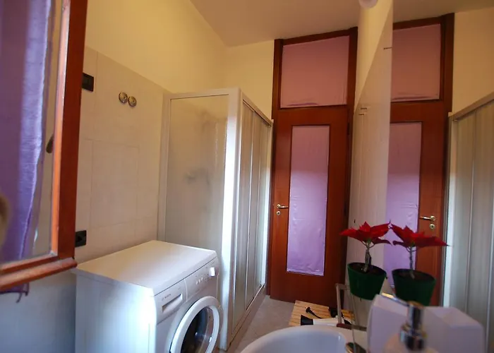 La Rosa Scarlatta Broseta Vendégház 3*